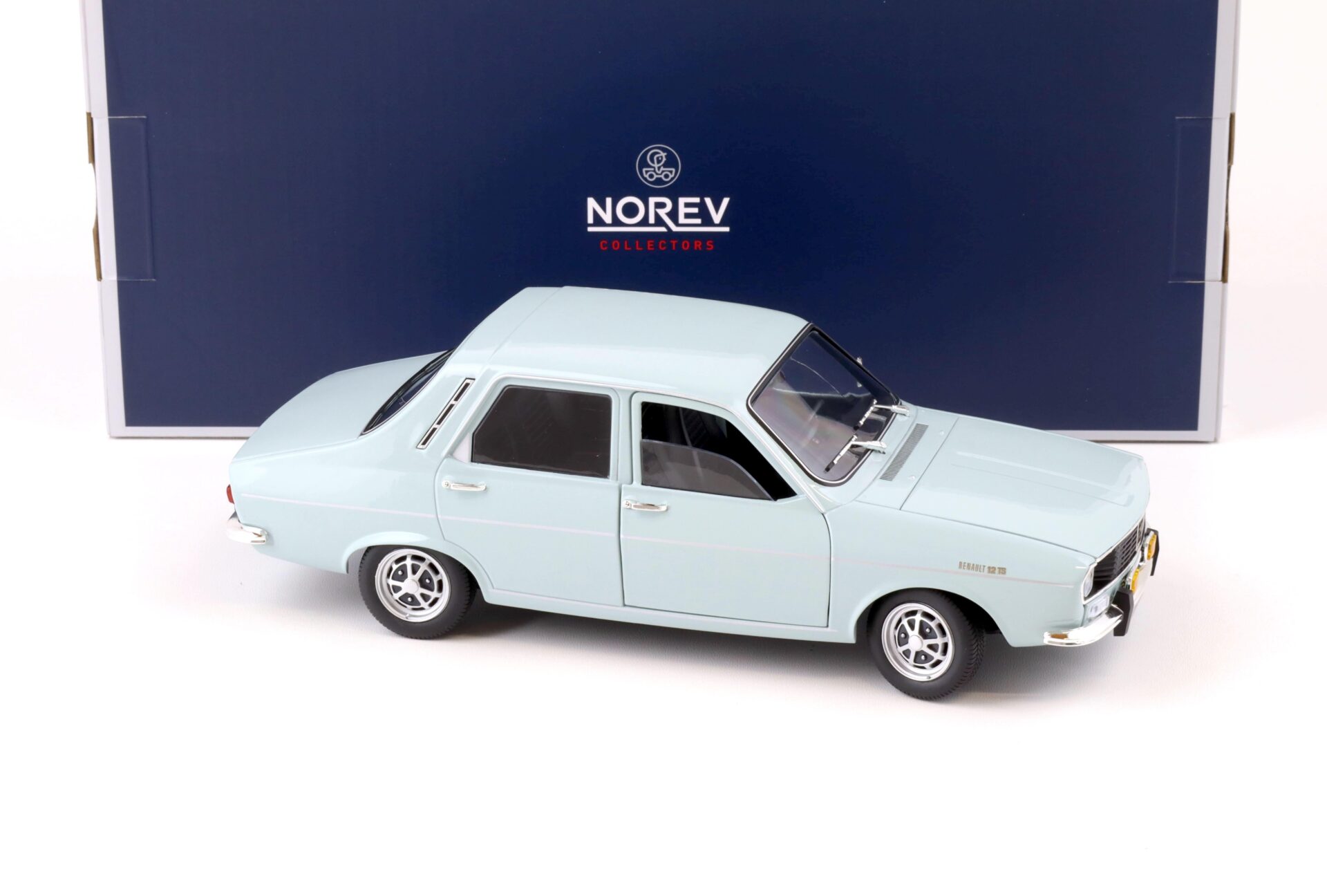1:18 Norev Renault 12 TS 1974 light blue