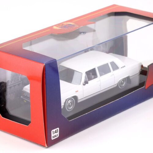 1:43 IST Models 1978 GAZ 14 Tschaika white