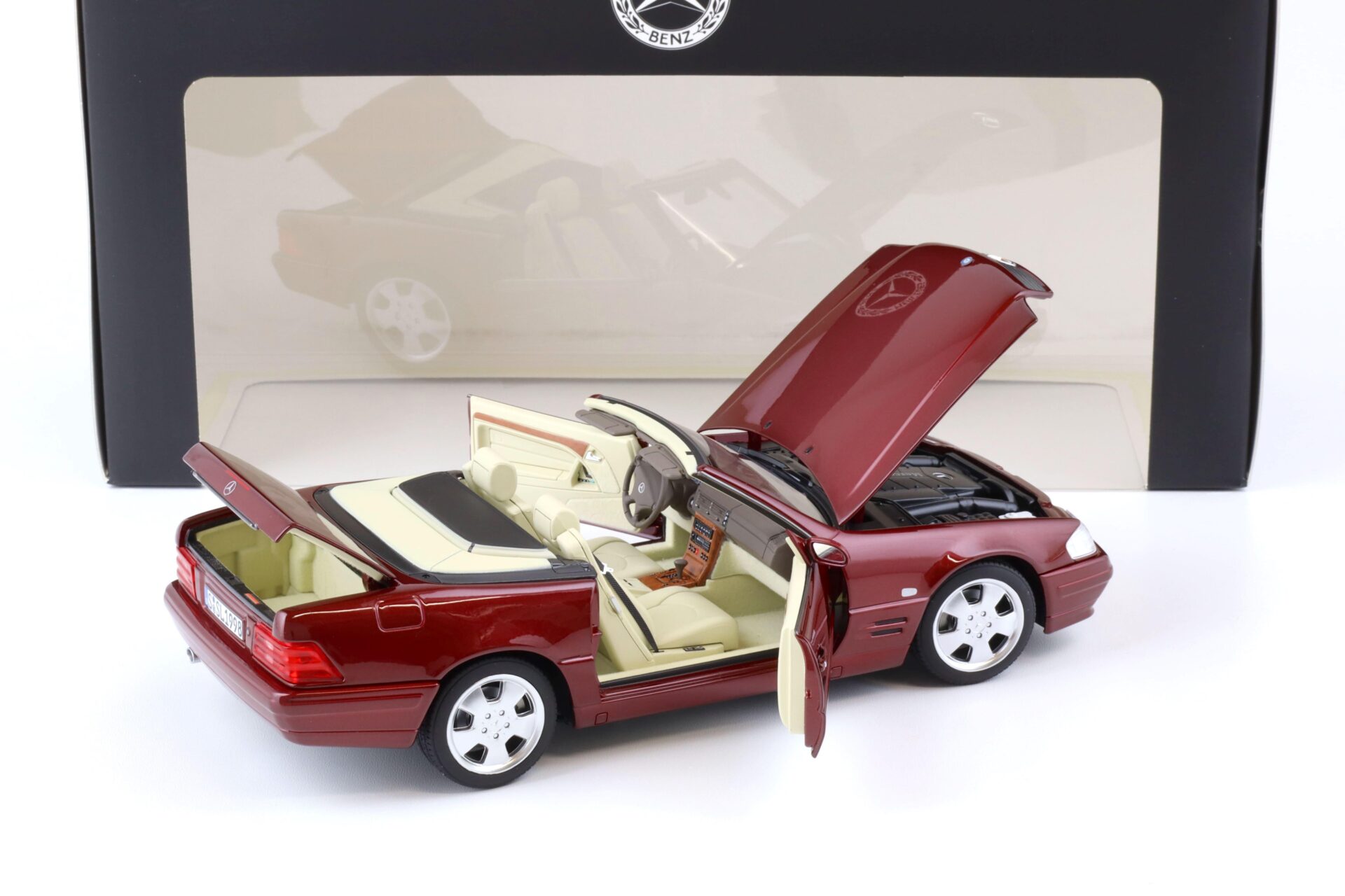1:18 Norev Mercedes SL 500 R129 Convertible Facelift amber red DEALER VERSION