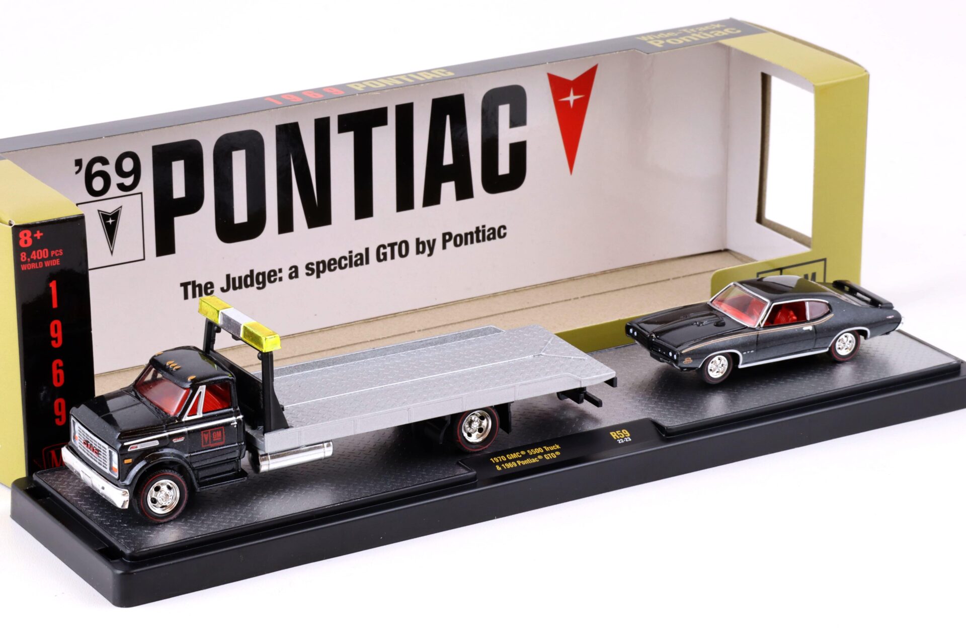 1:64 M2 Machines 1970 GMC 5500 Truck & 1969 Pontiac GTO