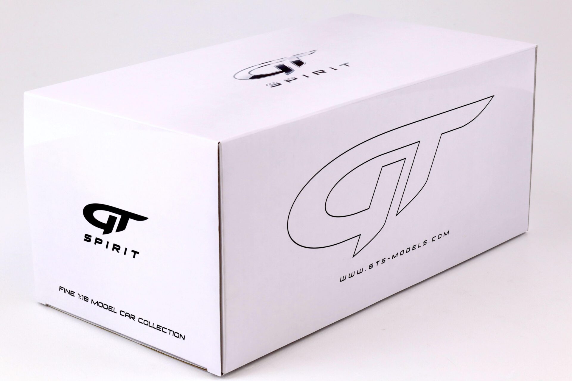 1:18 GT Spirit GT017A Porsche Boxster Spider (987) 2012 guardie rosso red