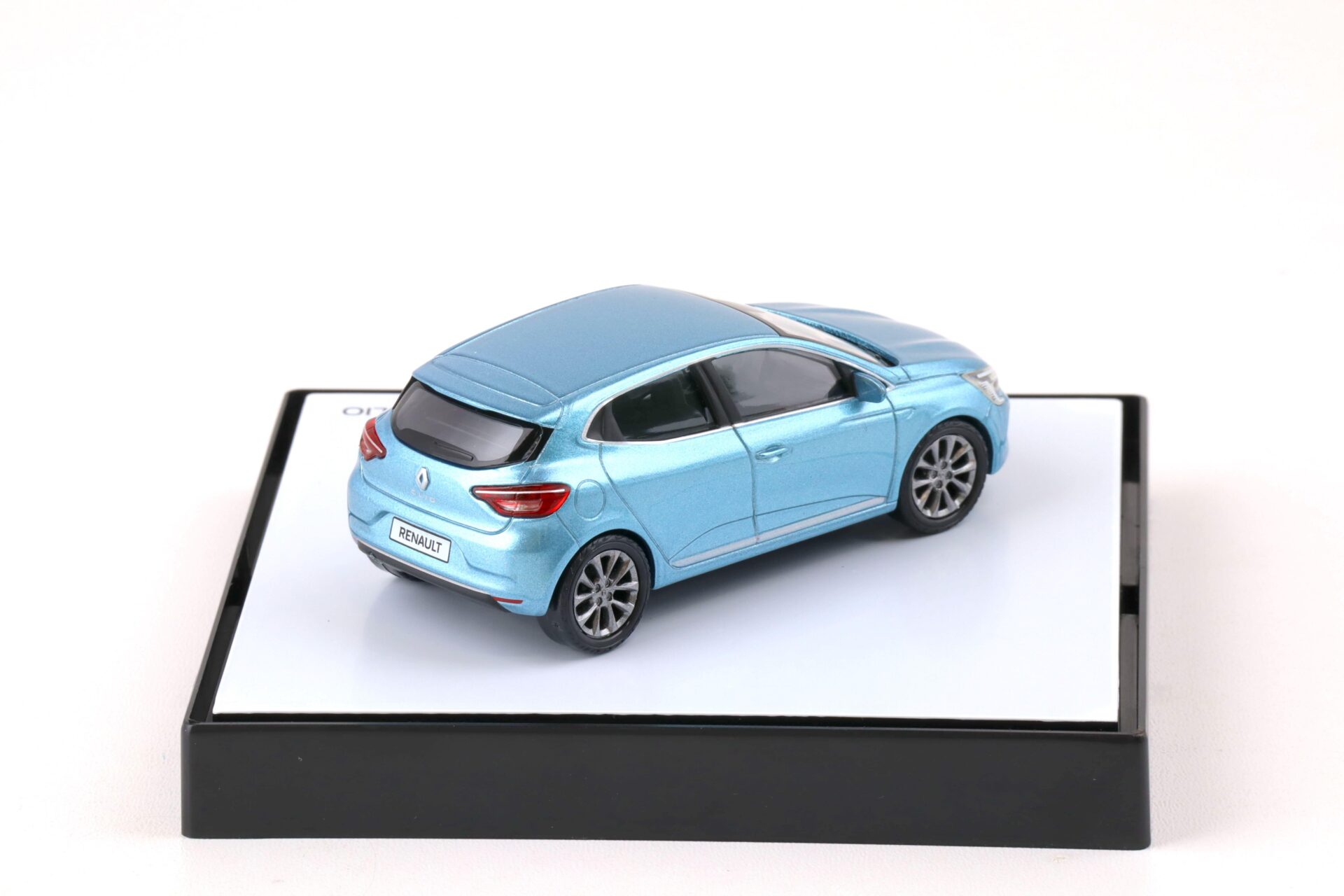 1:43 Norev Renault Clio V blue metallic 2019 DEALER VERSION