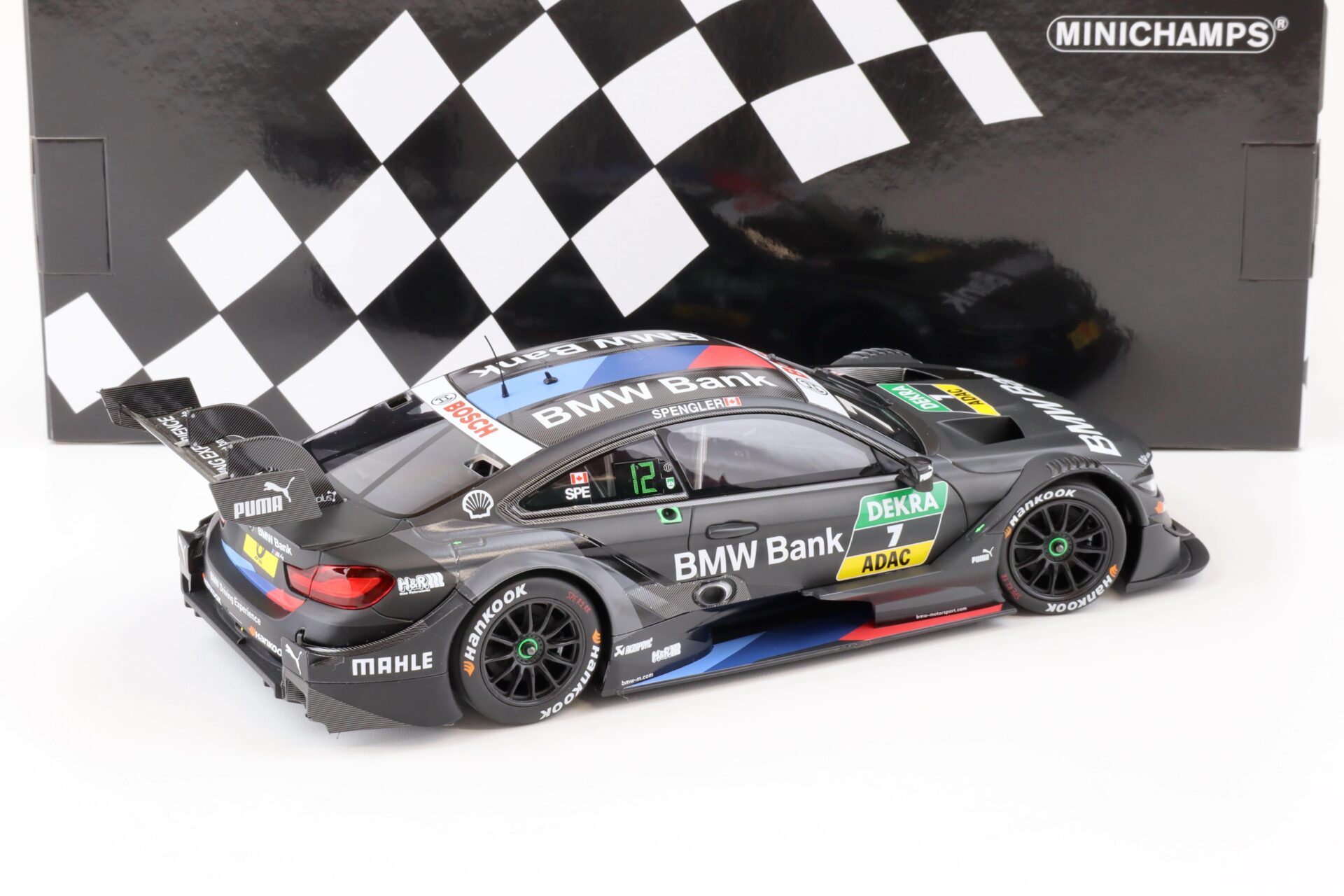 1:18 Minichamps BMW M4 DTM 2018 Team RBM #7 Bruno Spengler