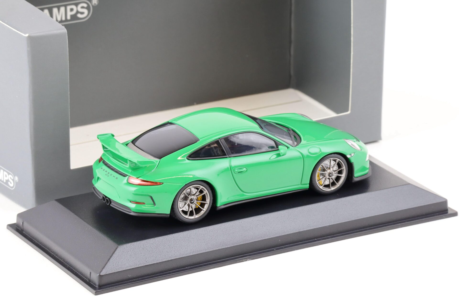 1:43 Minichamps Porsche 911 (991) GT3 Coupe Viper green - CA04316082