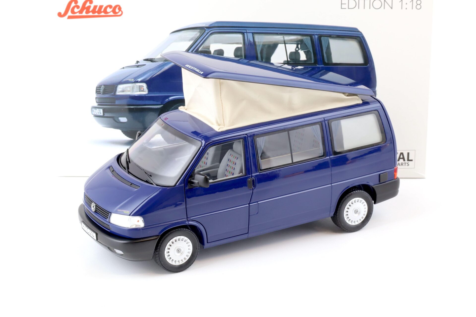ID 75269 orig.jpg 1:18 Schuco VW T4b California Coach Westfalia Camper Bus Indien blue 450042100