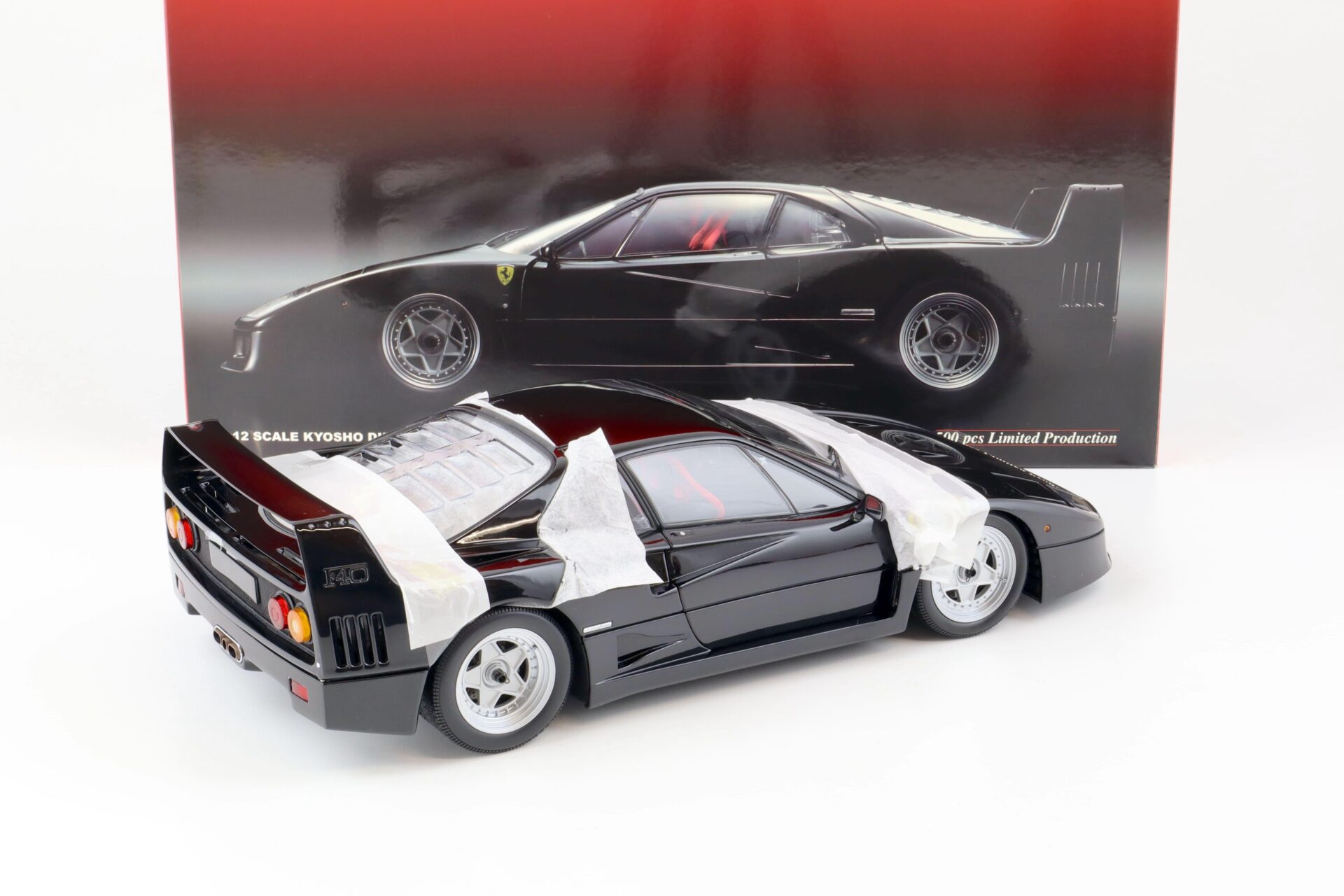 1:12 Kyosho Ferrari F40 black 08602BK Diecast