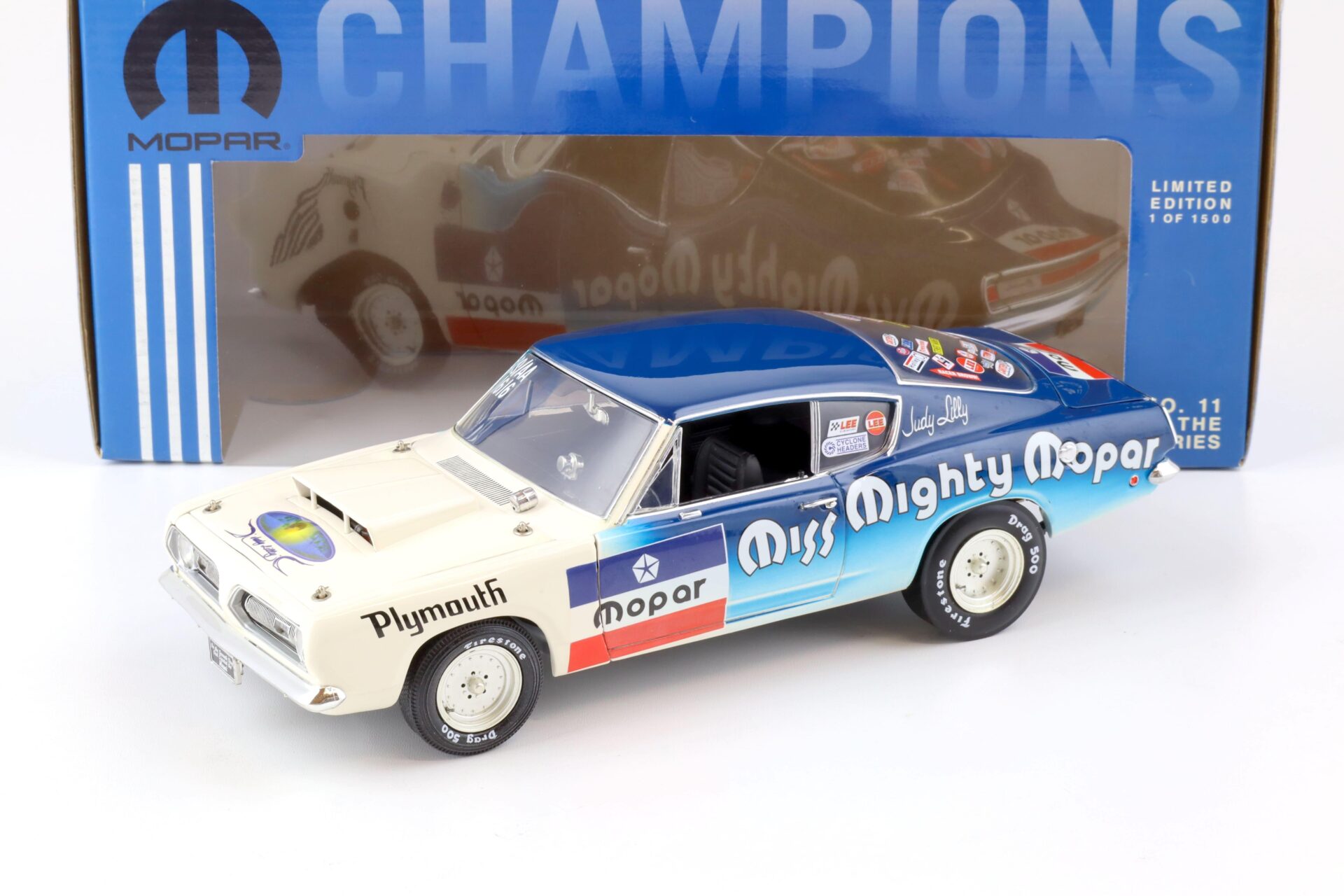 1:18 Highway61 1968 Plymouth Hemi Barracuda Mighty Miss Mopar blue/ white