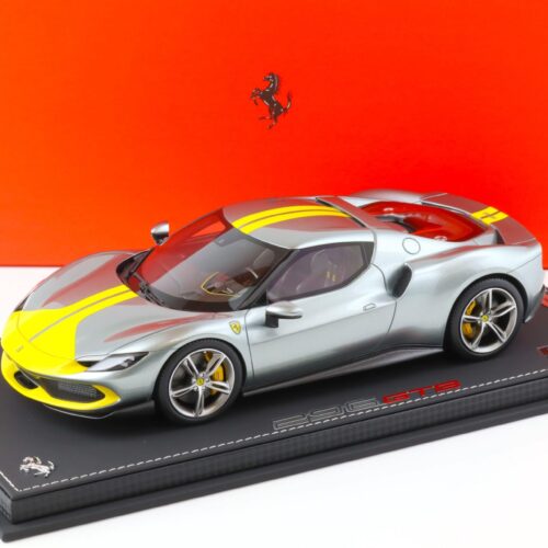 1:18 BBR Ferrari 296 Assetto Fiorano Grigio Coburn with display - Limited 300 pcs.