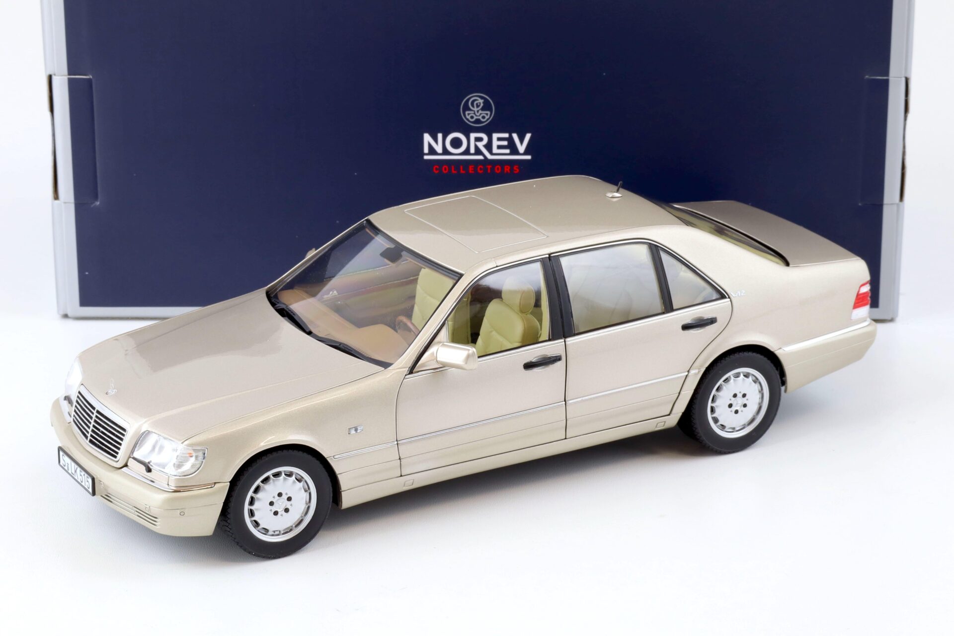 1:18 Norev Mercedes S-Klasse S600 W140 Limousine 1997 Smoke silver metallic