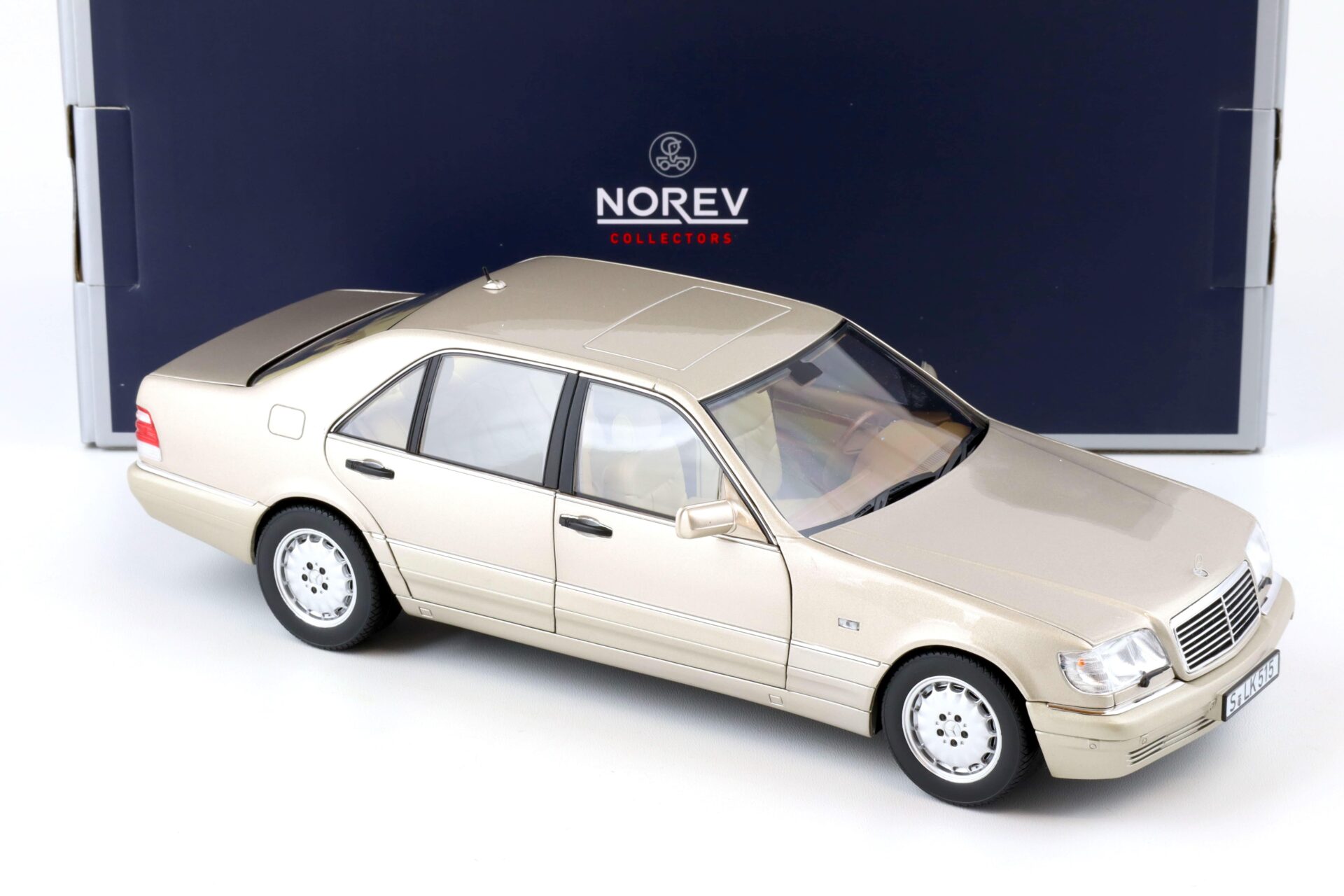1:18 Norev Mercedes S-Klasse S600 W140 Limousine 1997 Smoke silver metallic