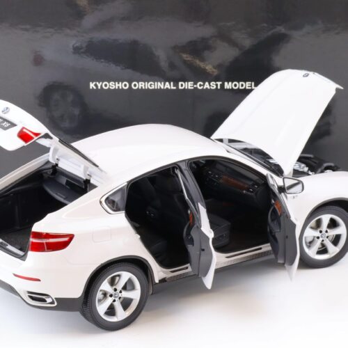 1:18 Kyosho BMW X6 xDrive50i (E71) white 08761W