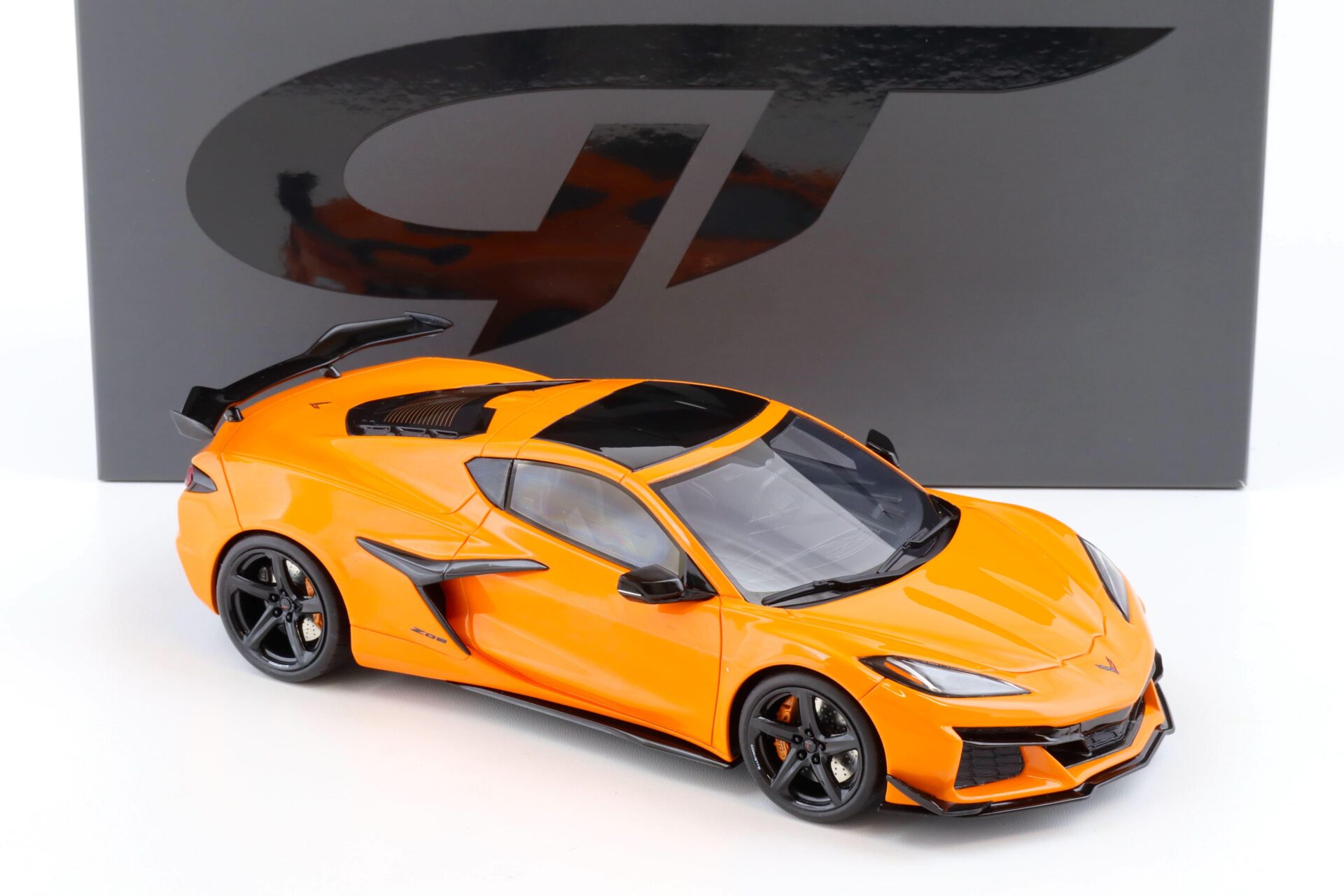 1:18 GT Spirit GT417 Chevrolet Corvette C8 Z06 Coupe orange 2023