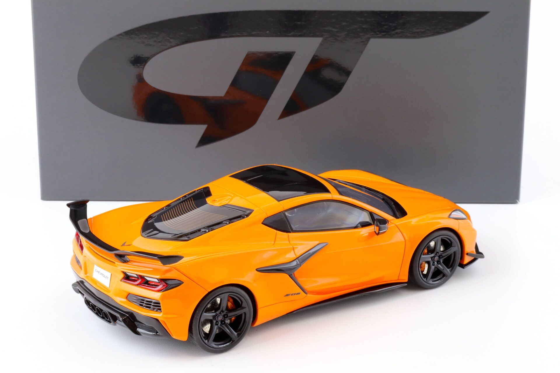 1:18 GT Spirit GT417 Chevrolet Corvette C8 Z06 Coupe orange 2023