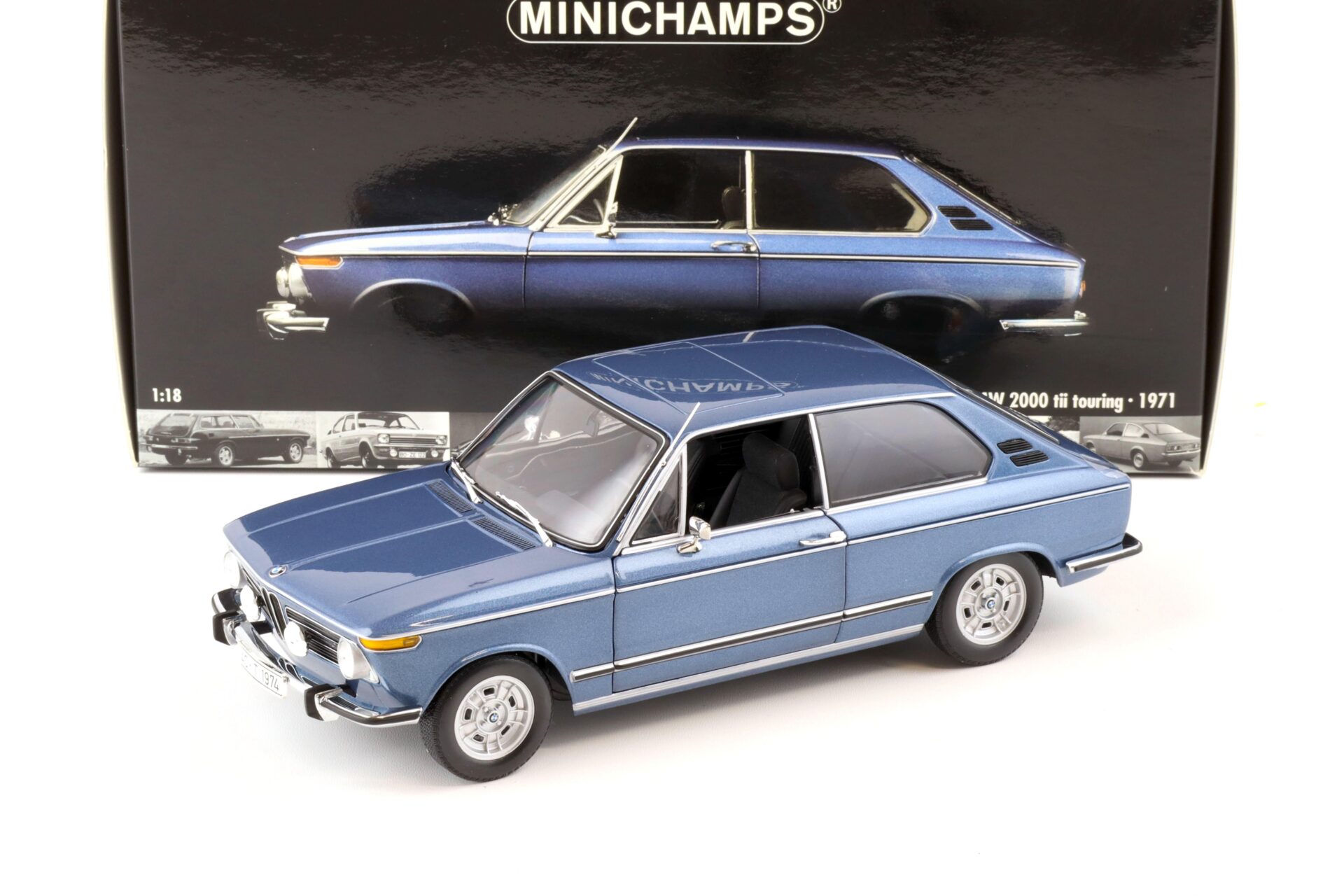 1:18 Minichamps BMW 2000 tii Touring 1971 blue metallic