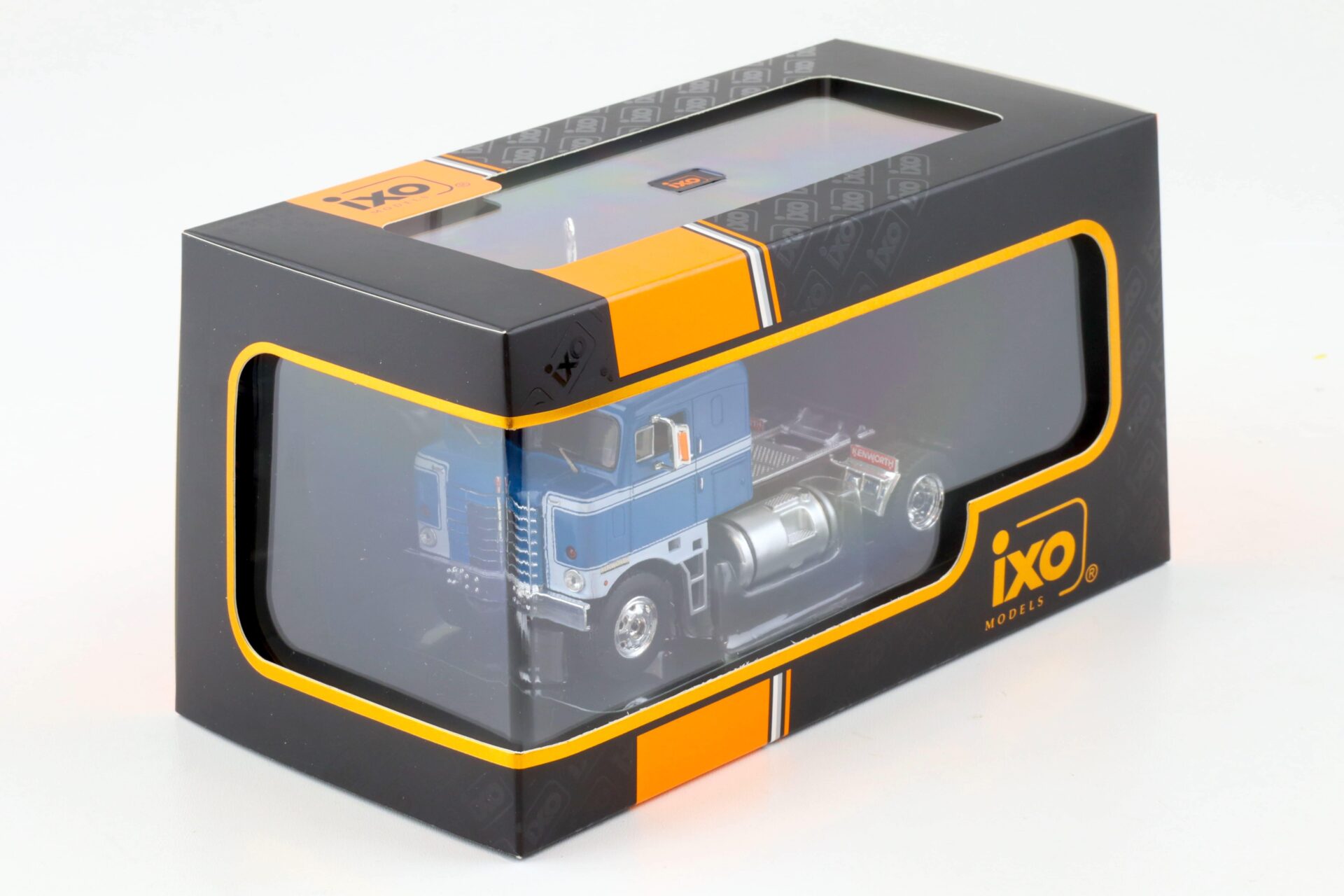 1:43 IXO 1950 Kenworth Bullnose SZM Truck blue/ white