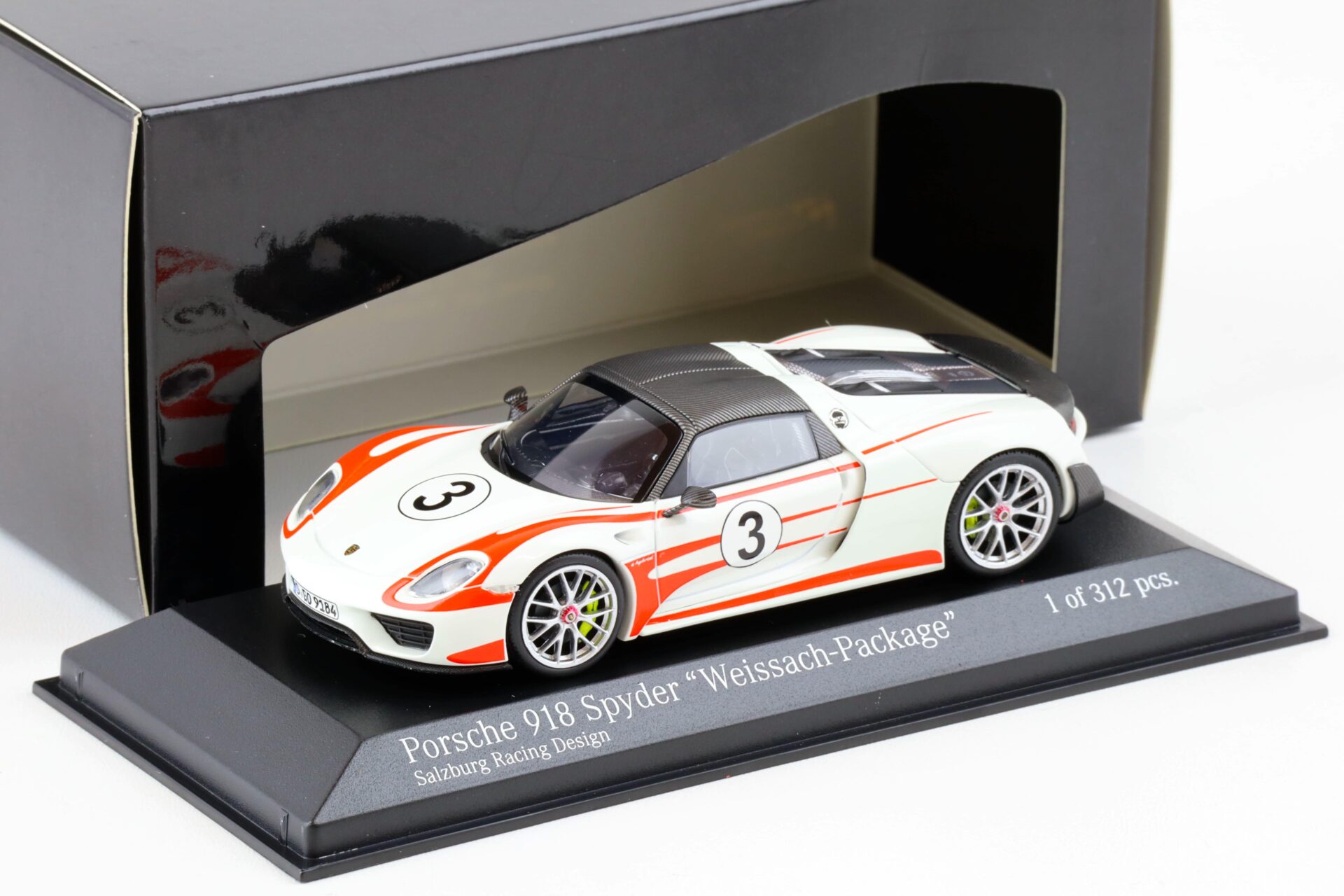 1:43 Minichamps Porsche 918 Spyder Weissach Package 2015 Salzburg Design