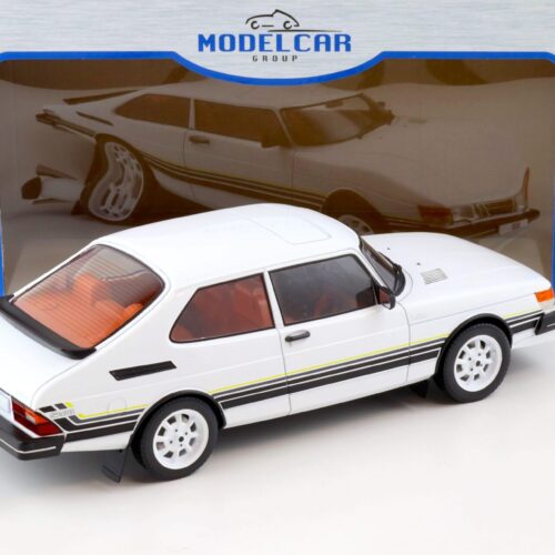 1:18 MCG Saab 900 Turbo 3-doors white/ black 1981 - Image 3