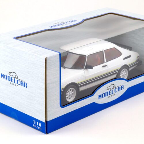 1:18 MCG Saab 900 Turbo 3-doors white/ black 1981 - Image 4
