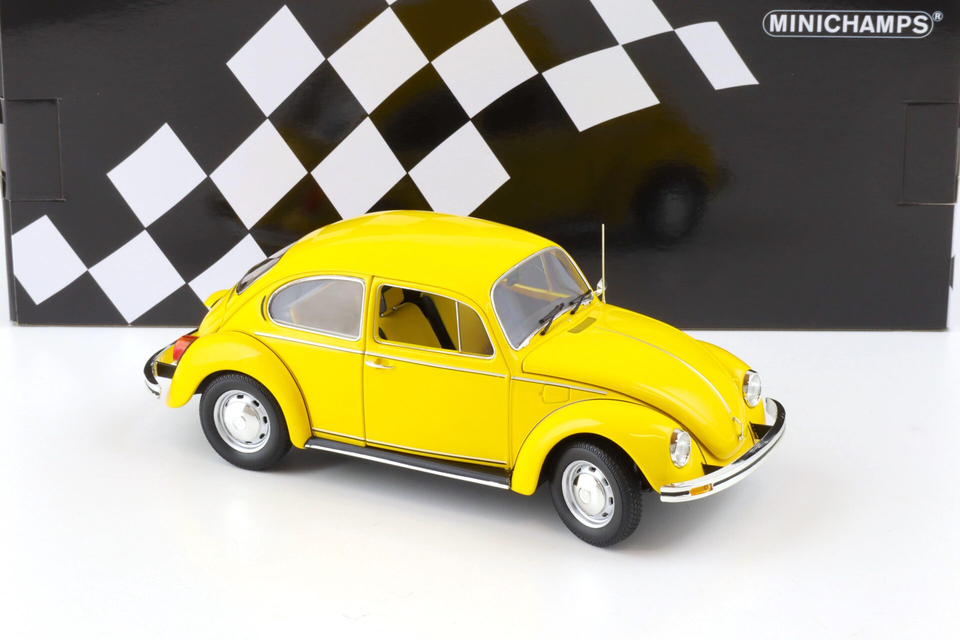 1:18 Minichamps VW Beetle Käfer 1200 yellow 1983