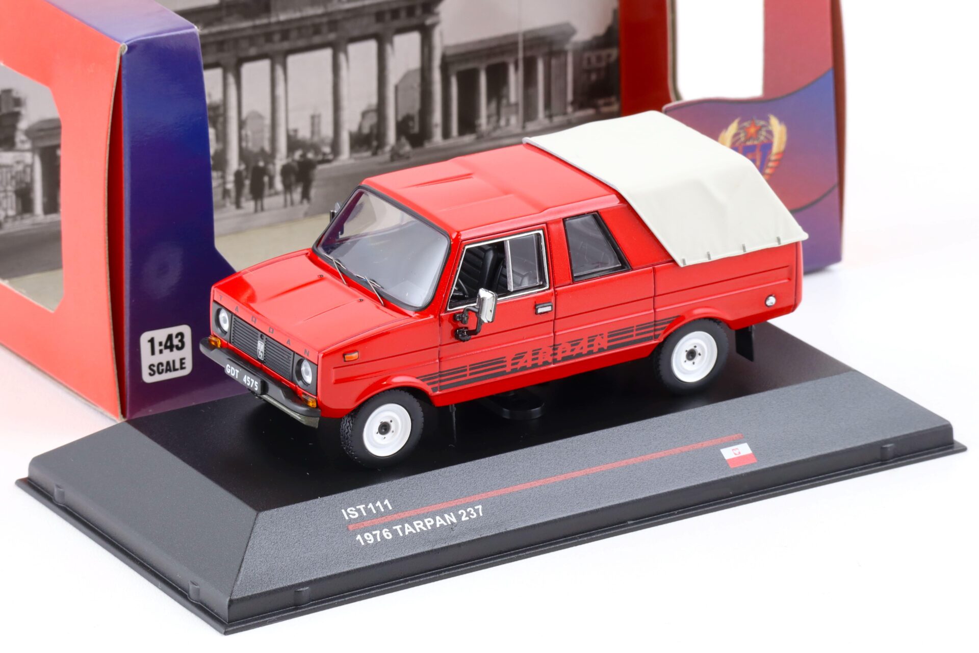 1:43 IST Models Tarpan 237 red 1976