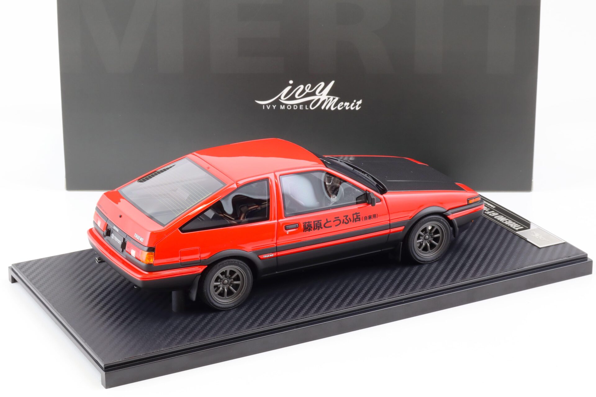 1:18 Ivy Model Merit Toyota Trueno GT-APEX AE86 red with Carbon hood - Limited 99 pcs.