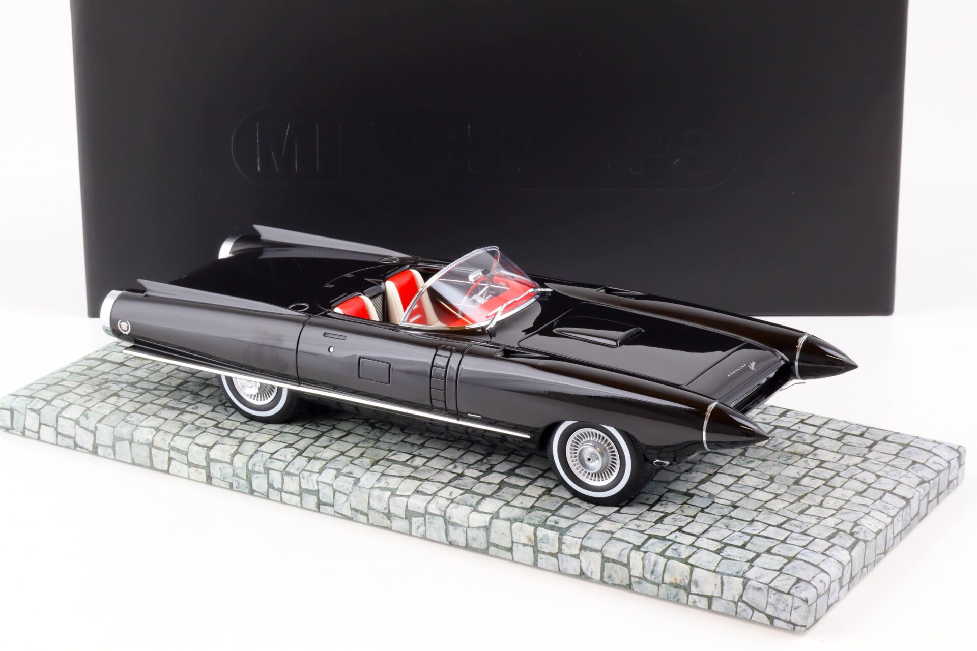 1:18 Minichamps Cadillac Cyclone XP 74 Concept 1959 black - Limited 300 pcs.