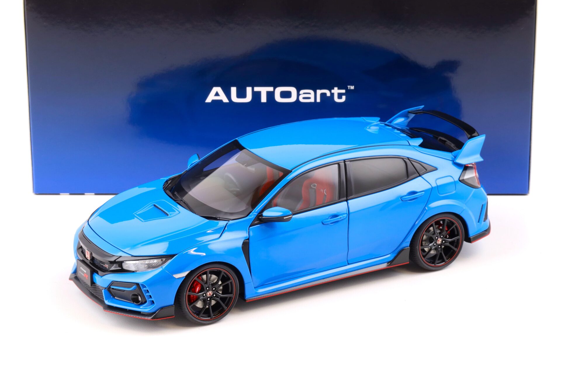 1:18 AUTOart Honda Civic Type R (FK8) 2021 Racing blue pearl 73224