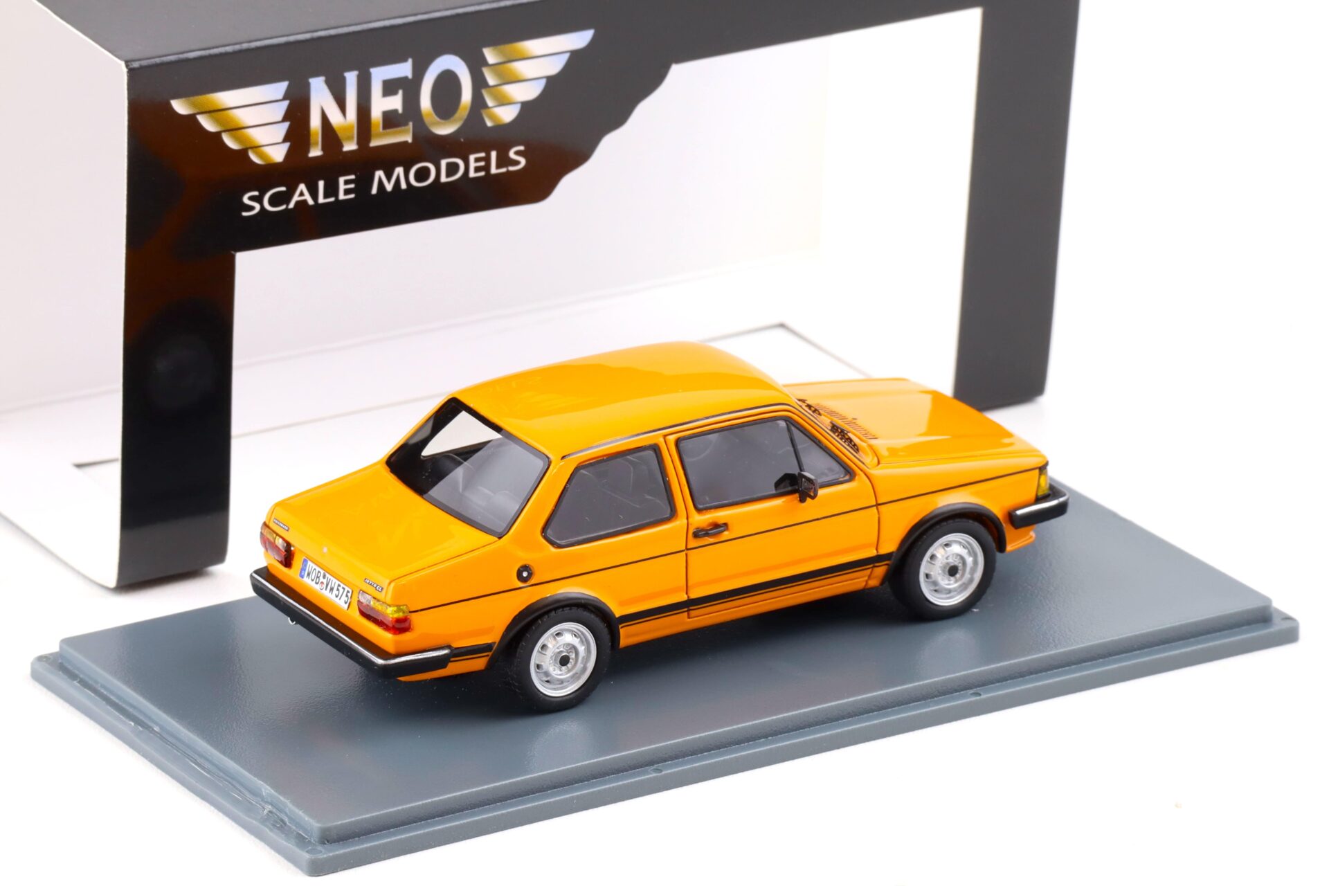 1:43 NEO VW Jetta MK1 orange 1980 43575