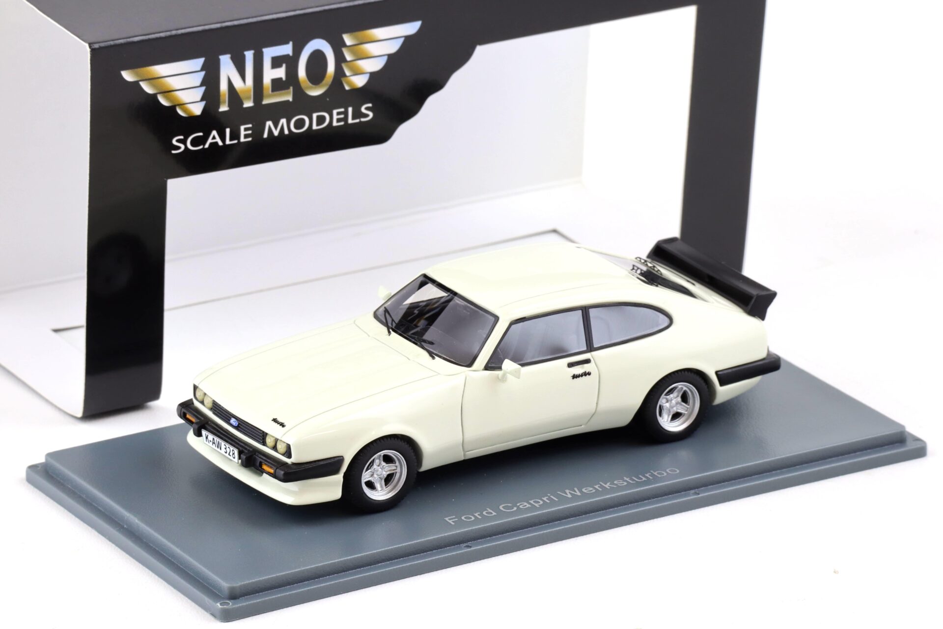 1:43 NEO Ford Capri MKIII Werksturbo 1980 white 43328