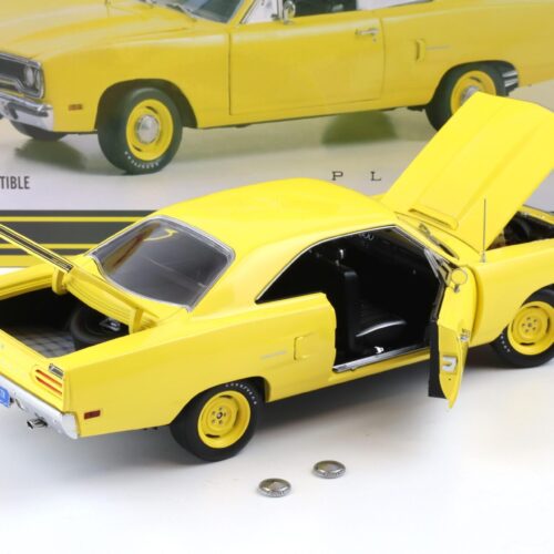 1:18 GMP 1970 Plymouth Road Runner Lemon Twist yellow with black interior