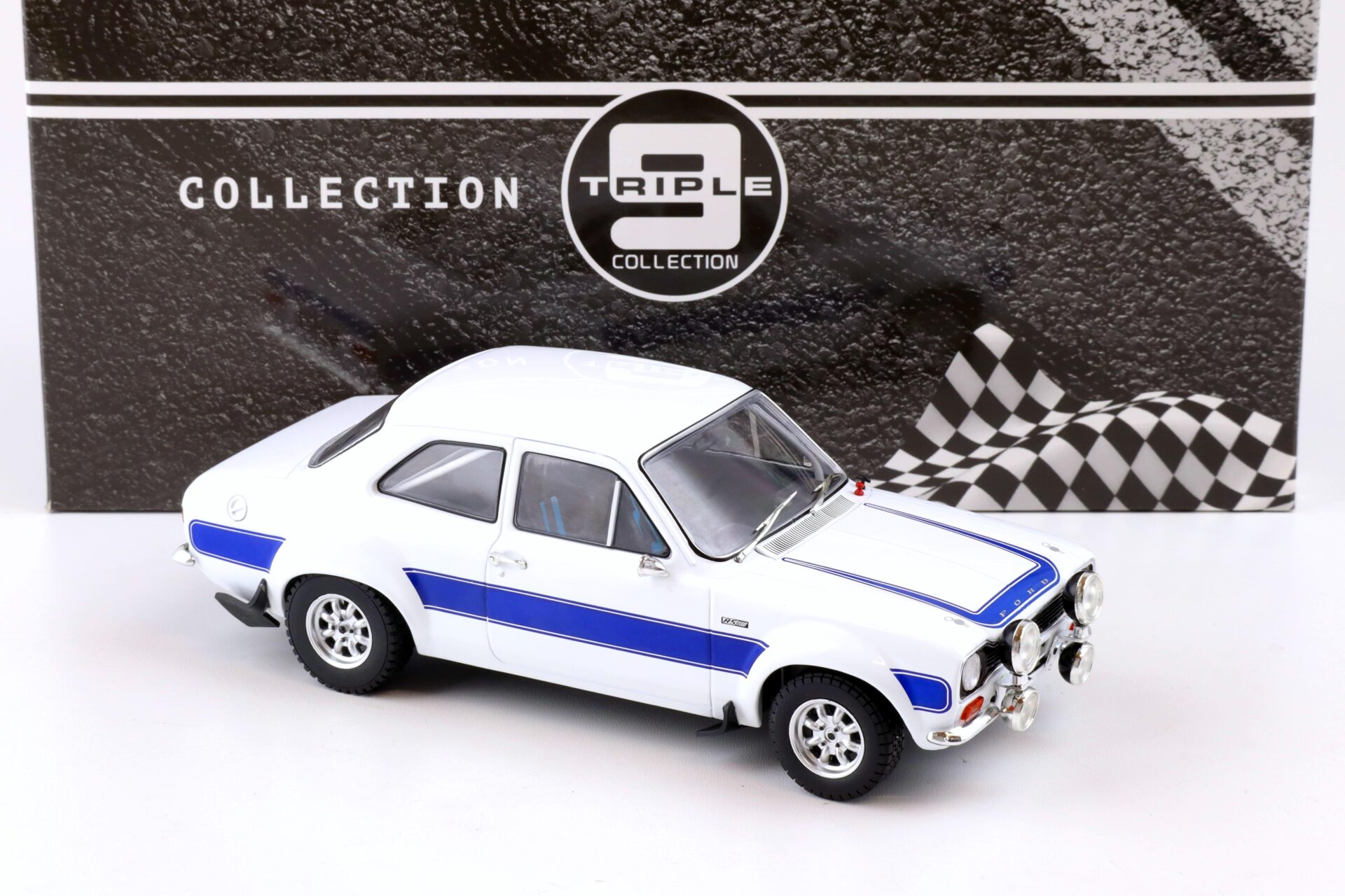 1:18 Triple9 Collection Ford Escort RS 2000 MK1 Road Car white/ blue stripes