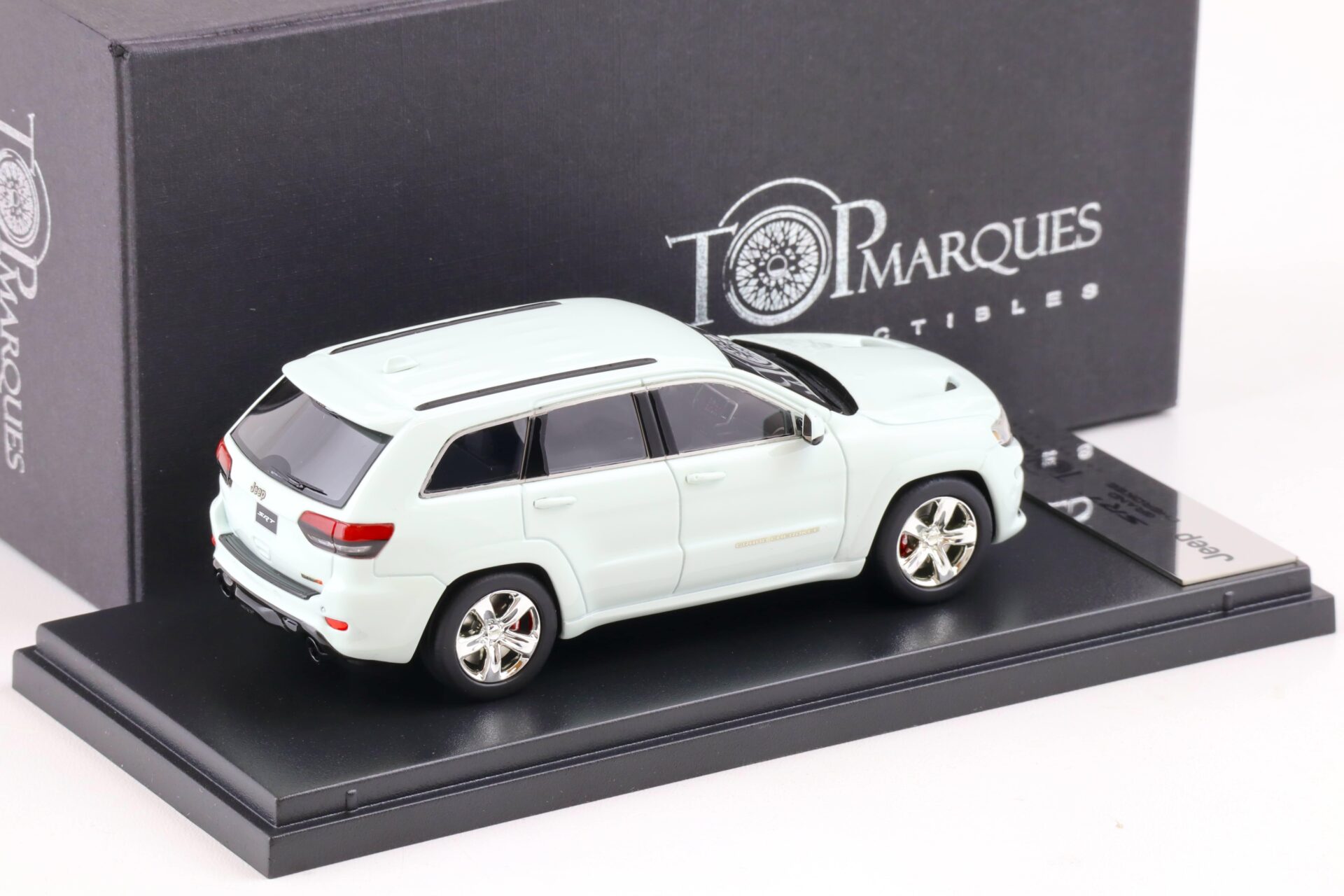 1:43 Top Marques BBR Jeep Grand Cherokee SRT8 Bright white TOP4301BLHD