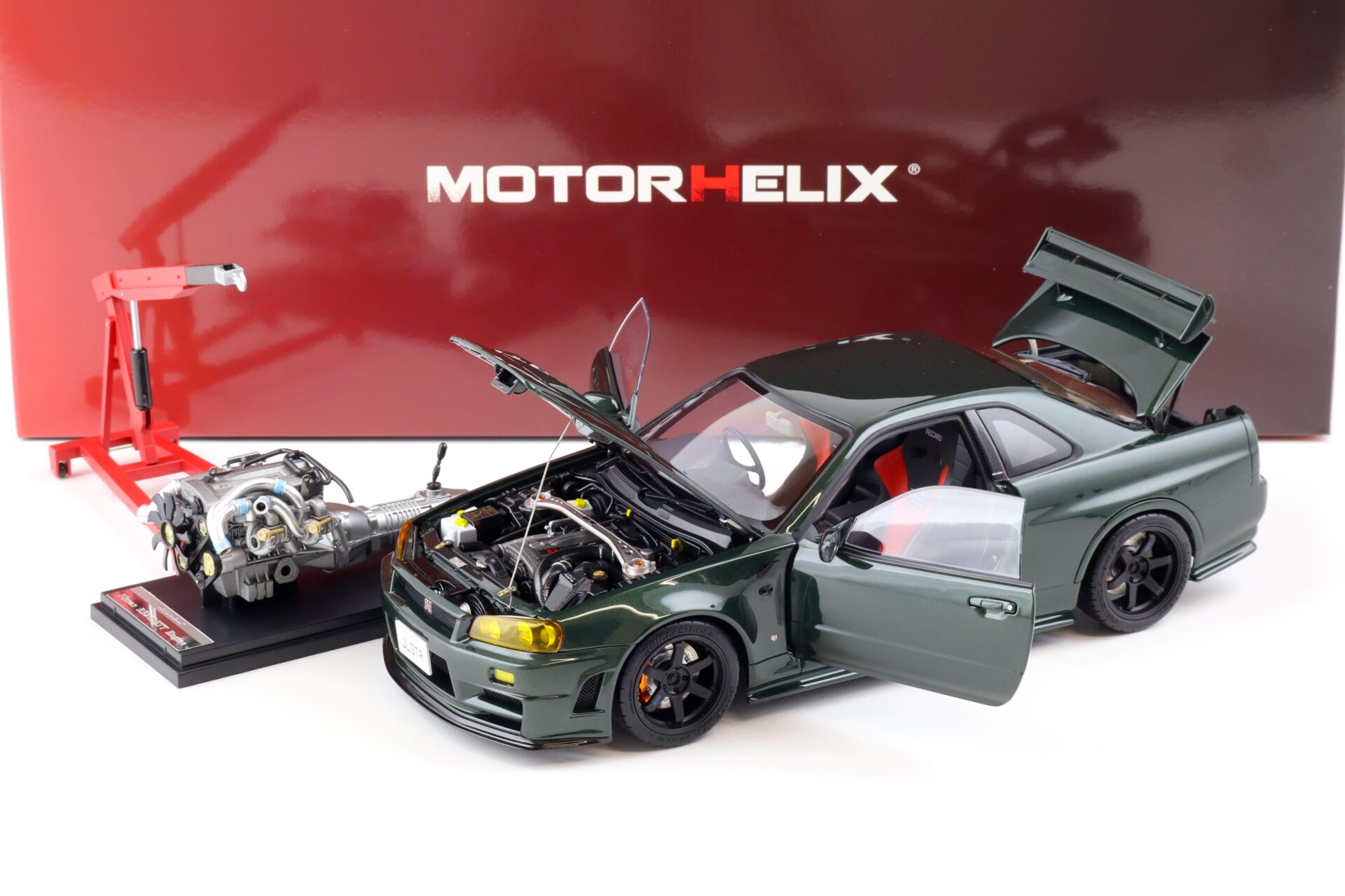 1:18 Motorhelix Nissan Skyline GT-R (R34) NISMO CUSTOMIZED dark green + engine M83408
