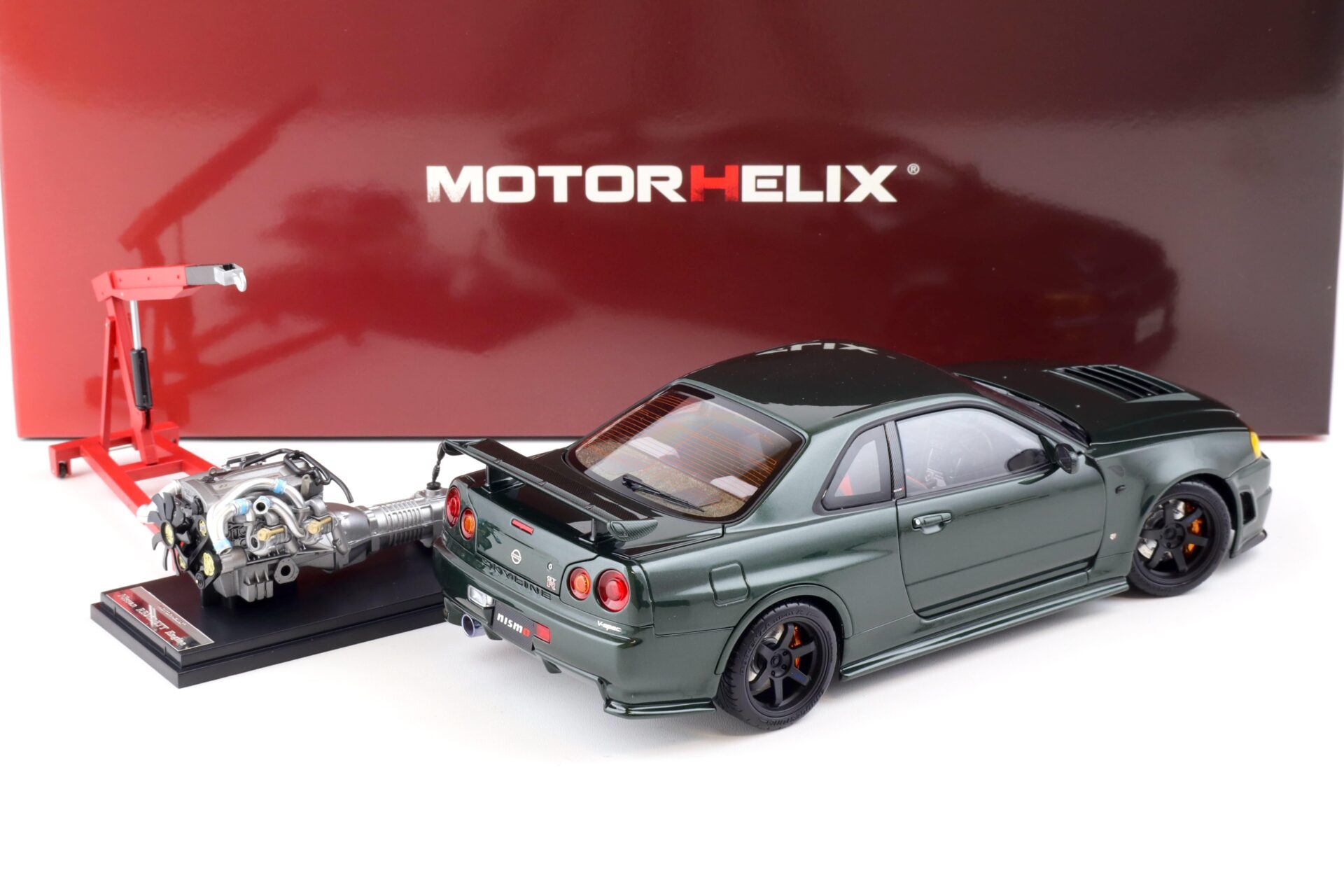1:18 Motorhelix Nissan Skyline GT-R (R34) NISMO CUSTOMIZED dark green + engine M83408