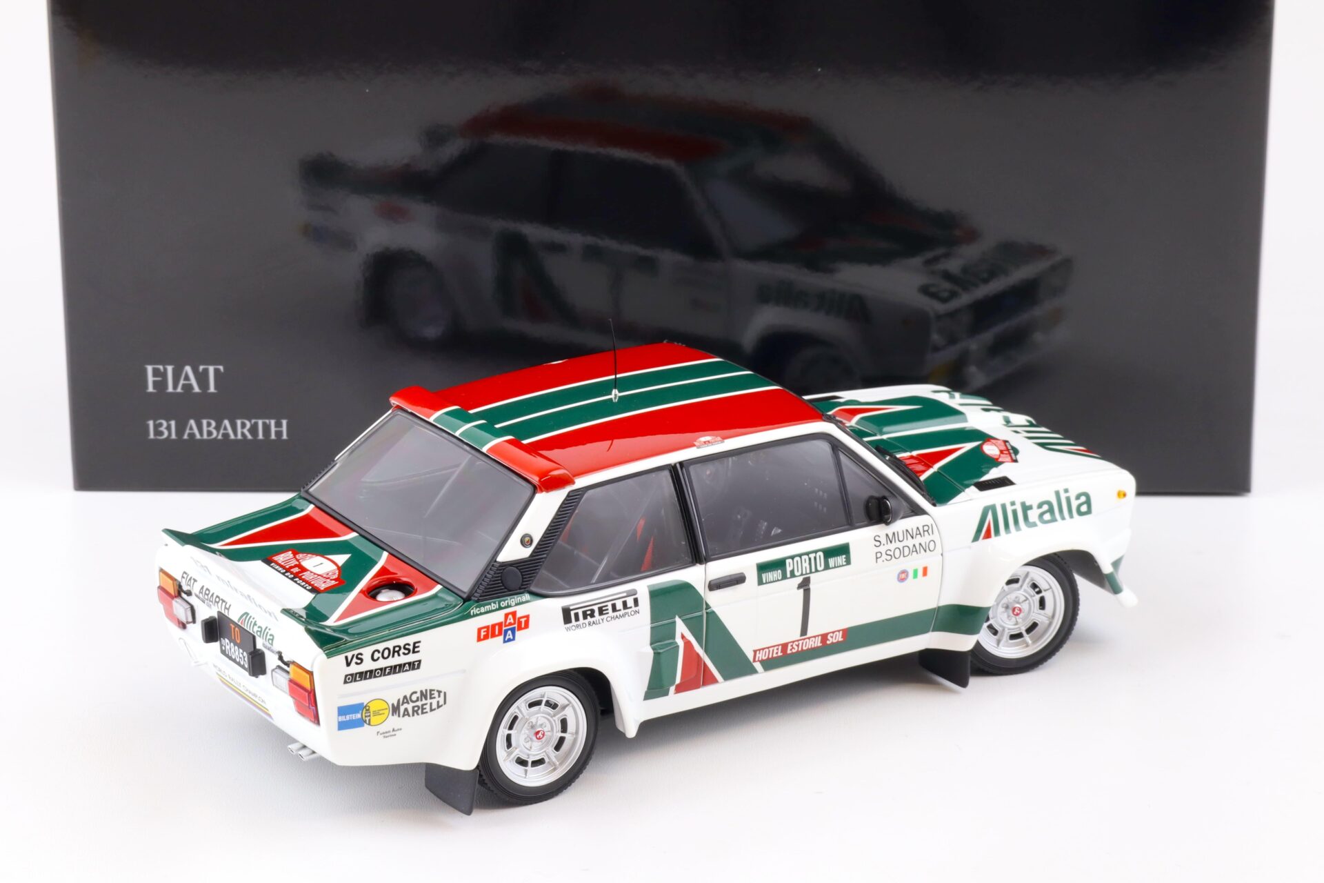1:18 Kyosho Fiat 131 ABARTH Rally Portugal 1978 Munari #1 Diecast 08376B