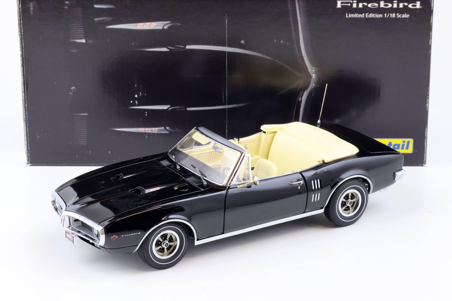 1:18 Exact Detail Pontiac Firebird 400 Convertible with Top black WCC409