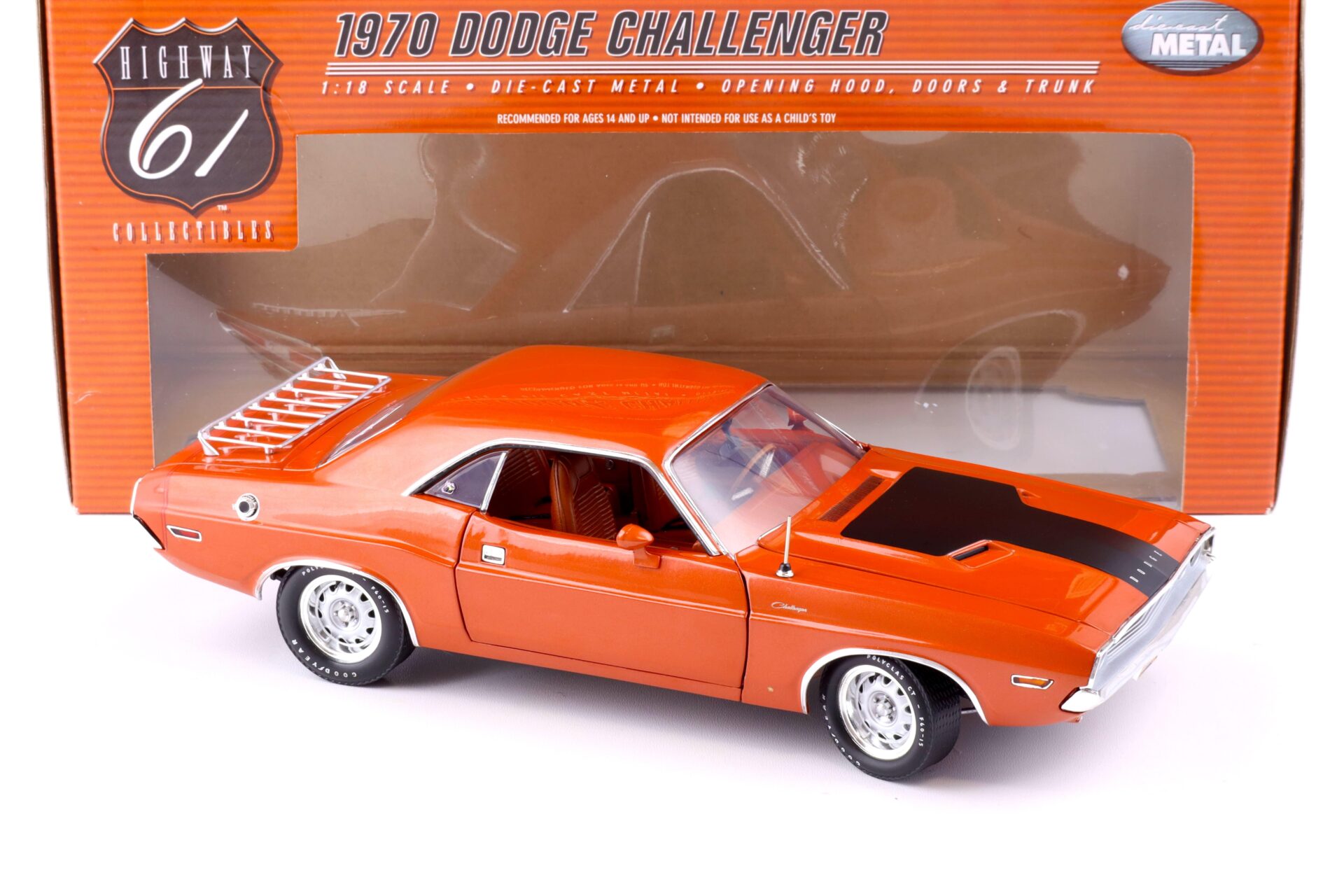 1:18 Highway61 Dodge Challenger Coupe 1970 orange metallic 50782