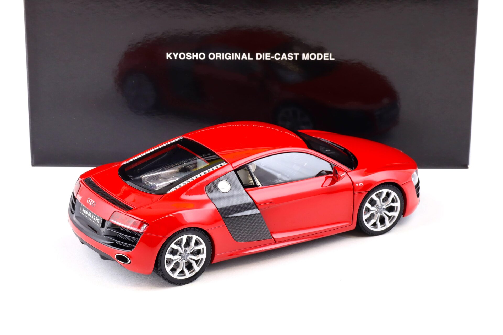 1:18 Kyosho Audi R8 5.2 FSI V10 Quattro Coupe brilliant red 09216R