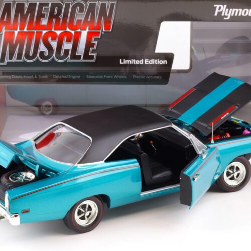 1:18 Auto World 1969 Plymouth Road Runner MCACN Q5 turquoise/ black