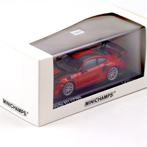 1:43 Minichamps Porsche 911 (991.2) GT2 RS Weissach Package 2018 Indisch red/ silver wheels