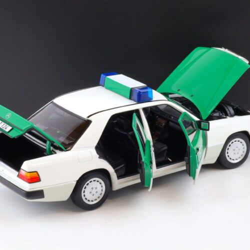 1:18 Norev Mercedes 230 E W124 Limousine 1992 POLIZEI white/ green DEALER VERSION