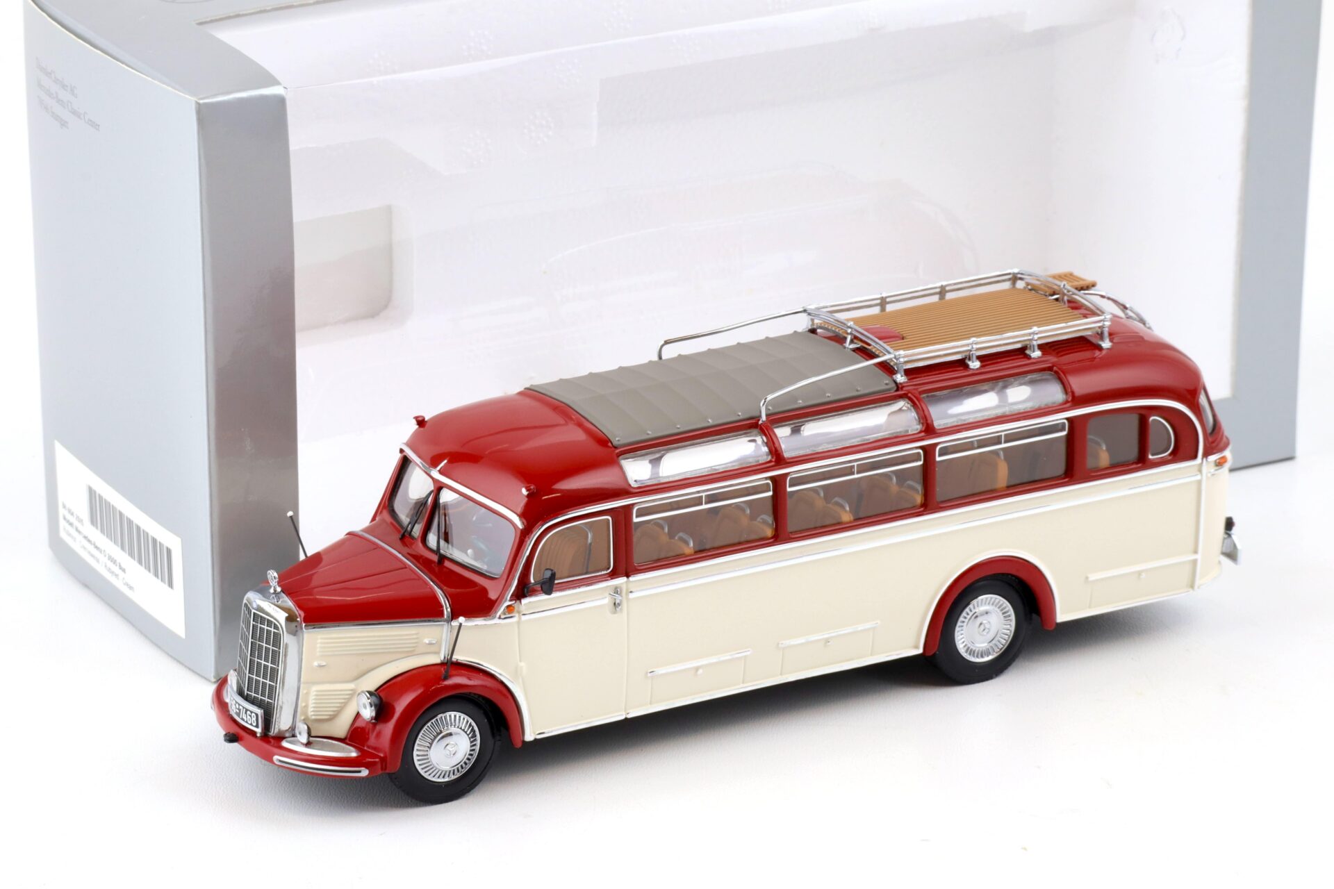 1:43 Minichamps Mercedes O 3500 BUS Ruby red/ cream white DEALER VERSION