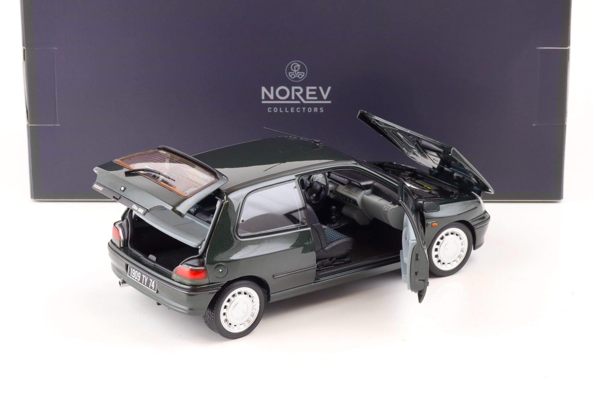 1:18 Norev Renault Clio 16S Tyrol green 1992 - Limited 400 pcs.