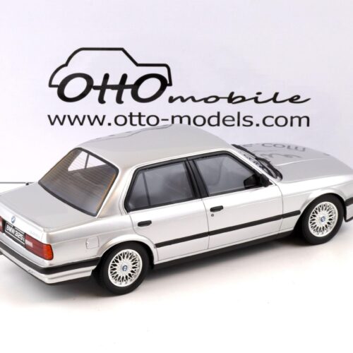 1:18 OTTO mobile OT912 BMW 325i E30 Sedan silver 1988