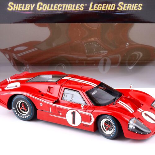 1:18 Shelby Collectibles Ford GT40 MKIV Winner 24h Le Mans 1967 Gurney/Foyt #1