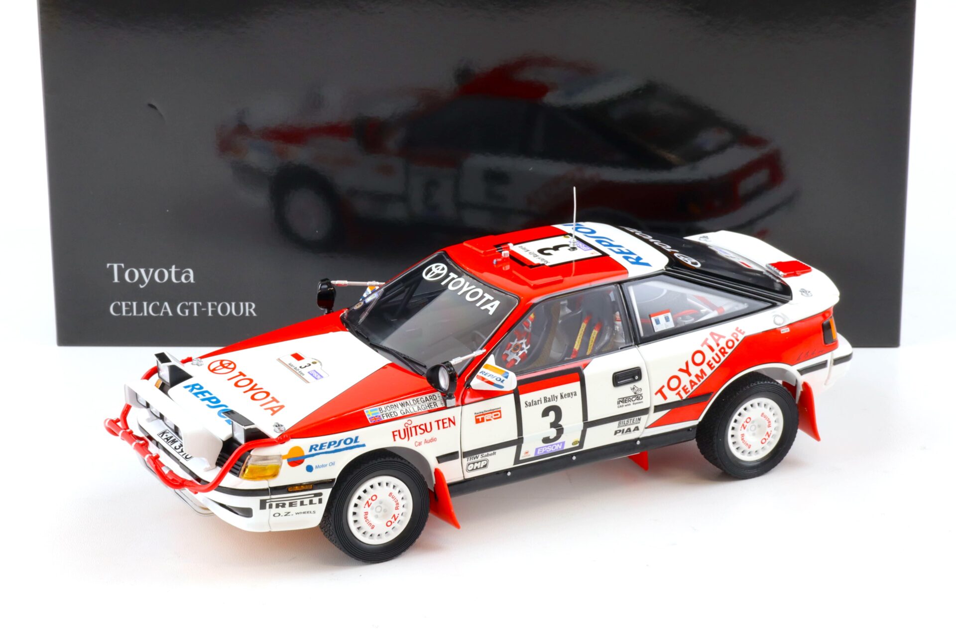 ID 89386 orig.jpg 1:18 Kyosho Toyota Celica GT-FOUR 1990 Safari Rallye #3 Waldegard/ Gallagher