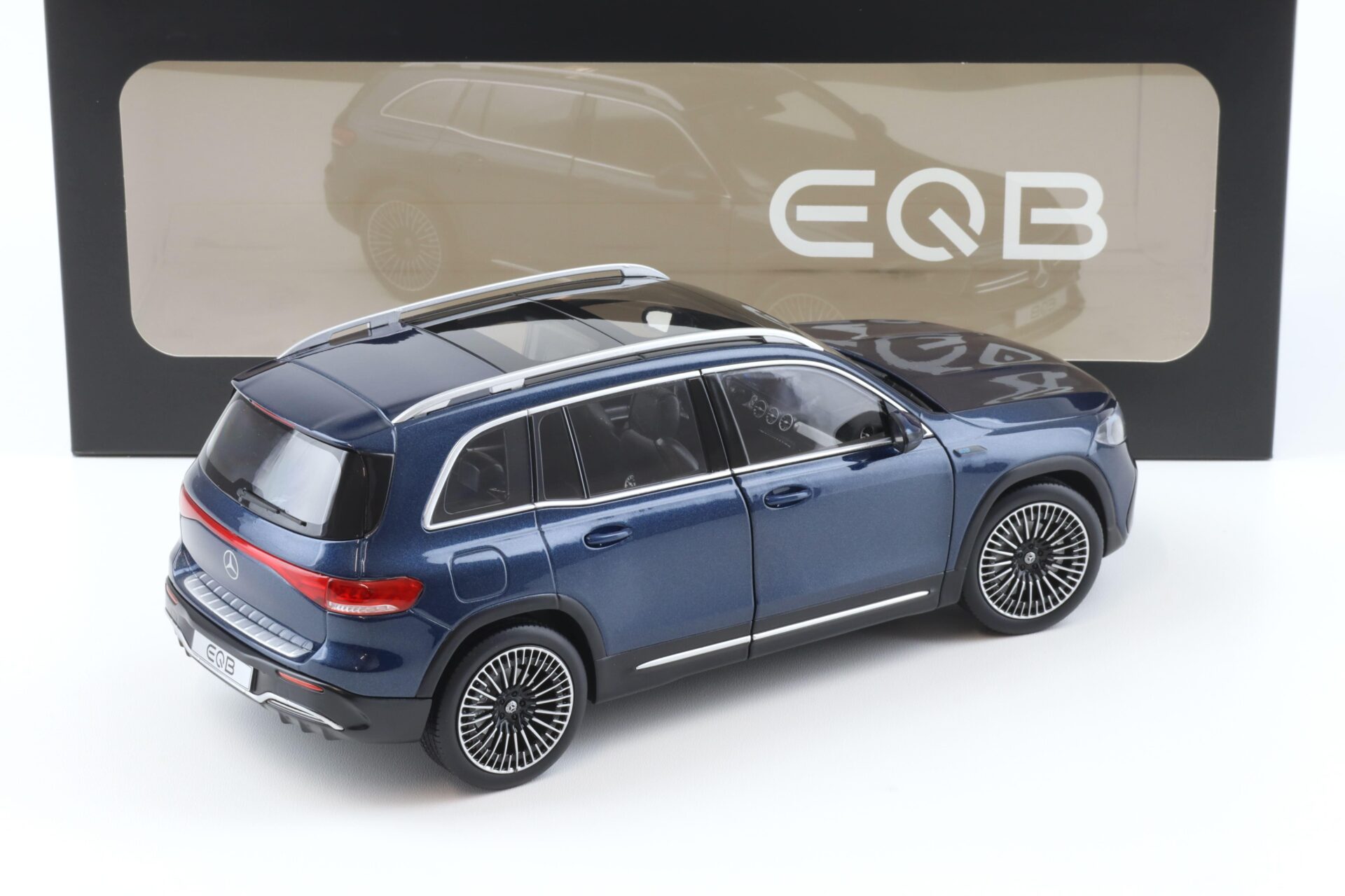 1:18 NZG Mercedes EQB AMG Line 2021 denim blue metallic DEALER VERSION