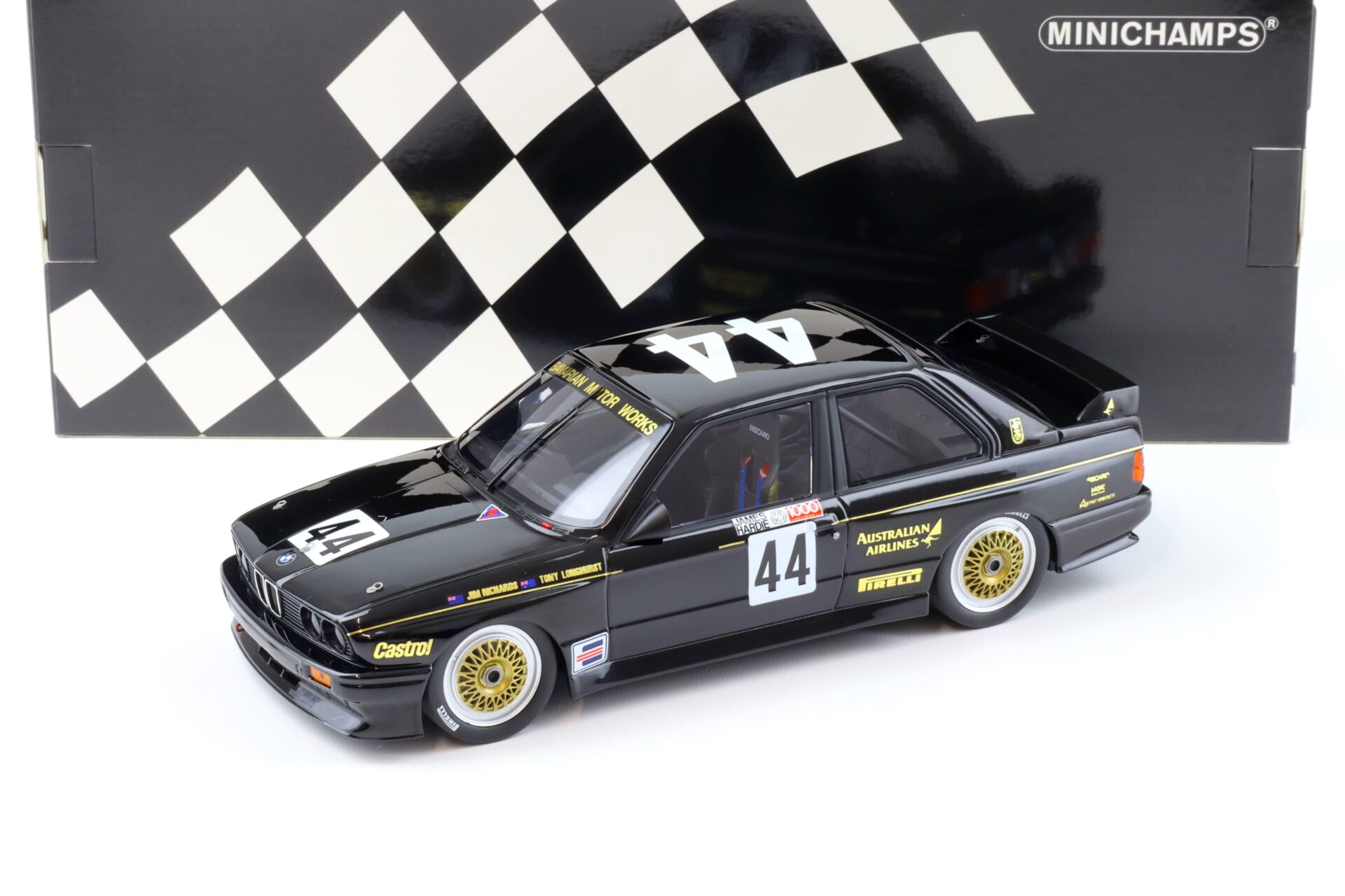 ID 91269 orig.jpg 1:18 Minichamps BMW M3 E30 JPA Team Richards/ Longhurst Bathurst 1000km