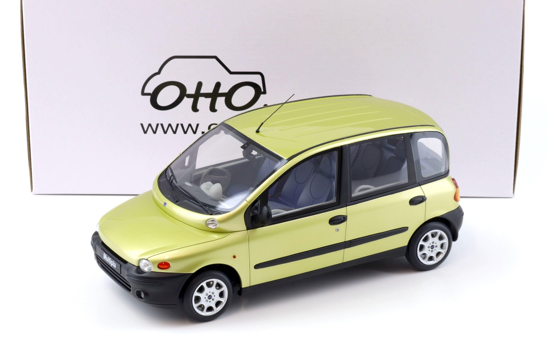 ID 91565 orig.jpg 1:18 OTTO mobile OT1047 Fiat Multipla yellow metallic 2000