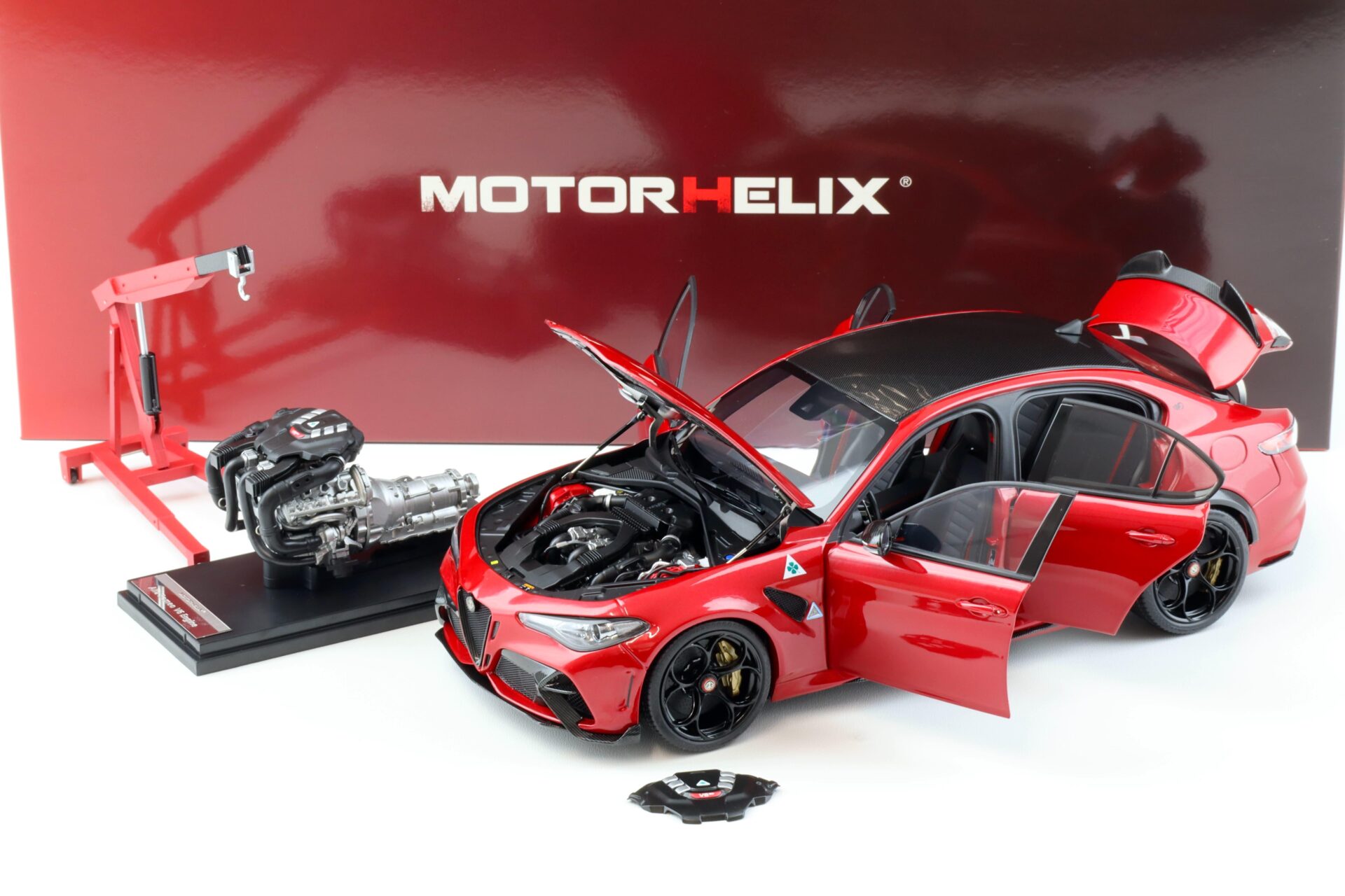 1:18 Motorhelix Alfa Romeo Giulia GTA Rosso GTA red + engine Die-Cast M89001